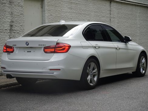 Used 2016 BMW 328i xDrive Sedan AWD/4WD image 7