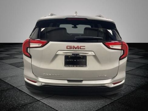 Used 2022 GMC Terrain SLT w/ Infotainment Package II image 6