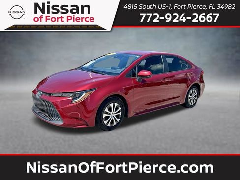 Used 2022 Toyota Corolla LE FWD image 1