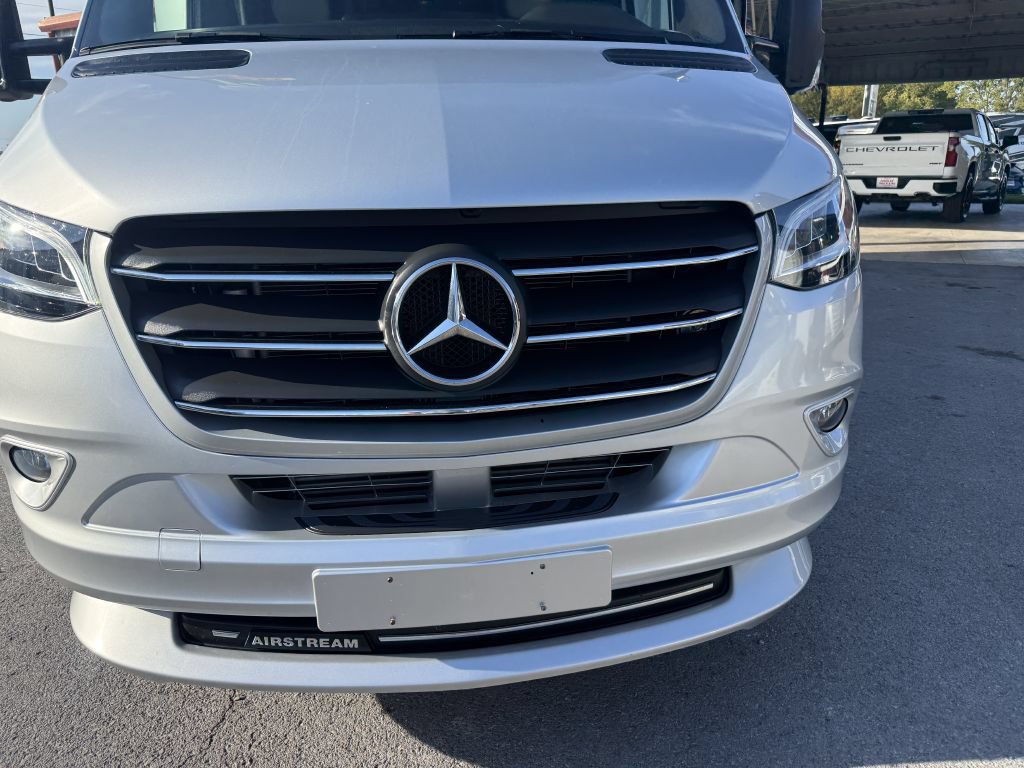Used 2020 Mercedes-Benz Sprinter 3500 image 31