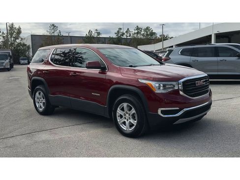 Certified 2017 GMC Acadia SLE image 2