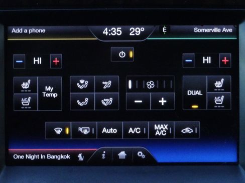 Used 2013 Ford F150 Platinum image 22