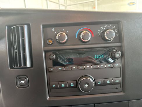 New 2025 Chevrolet Express 2500 w/ Driver Convenience Package image 27