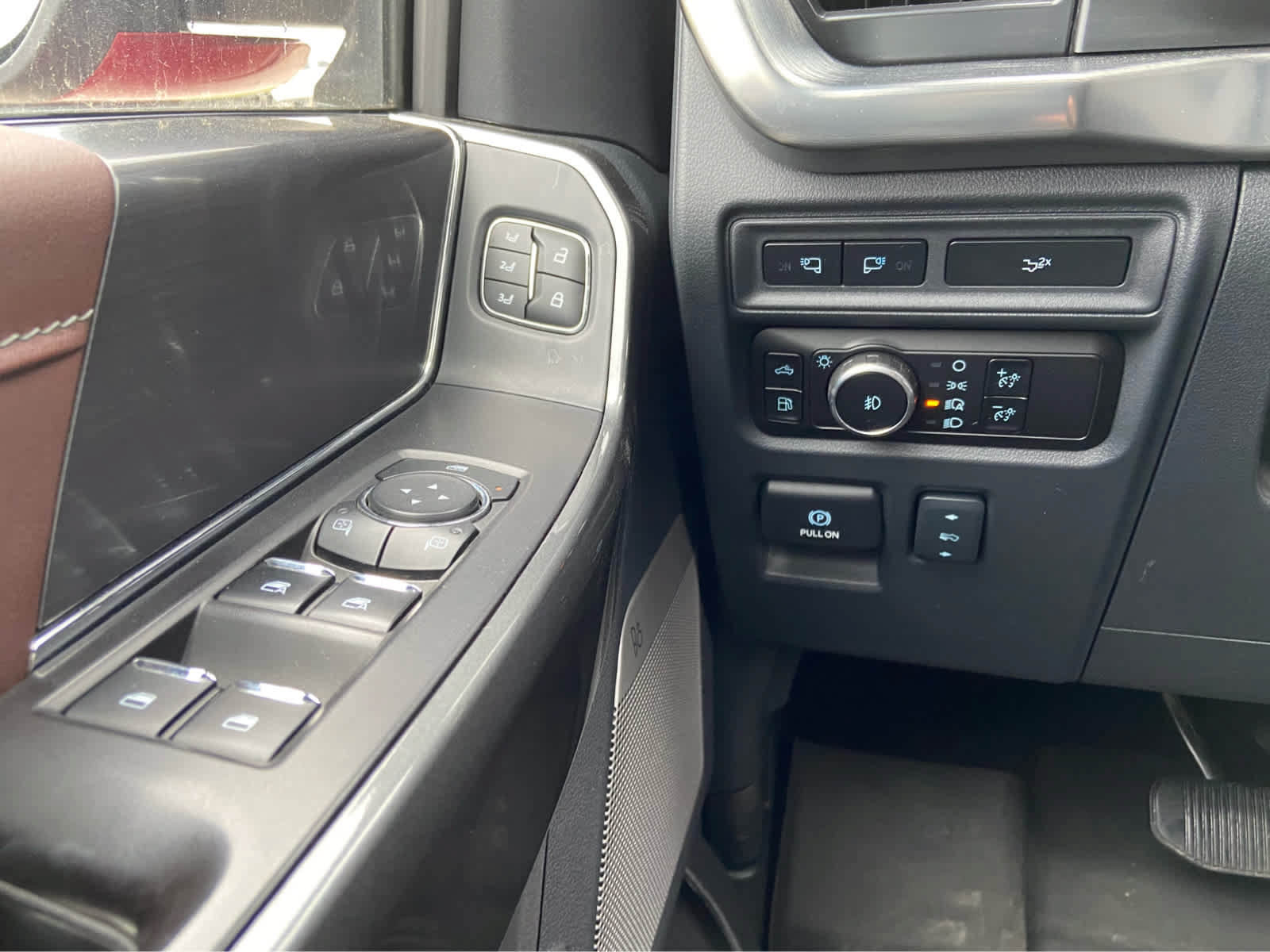 Used 2023 Ford F150 Lariat w/ Equipment Group 502A High AWD/4WD image 23