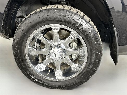 Used 2022 Toyota 4Runner SR5 Premium image 32