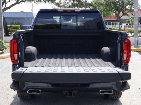 Used 2021 GMC Sierra 1500 Denali w/ Denali Ultimate Package AWD/4WD image 23