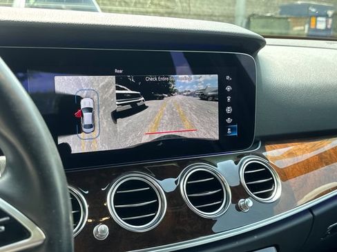 Used 2021 Mercedes-Benz E 350 4MATIC Sedan w/ Premium Package image 21