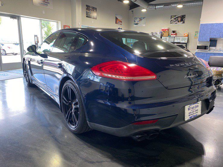 Used 2014 Porsche Panamera S RWD image 4