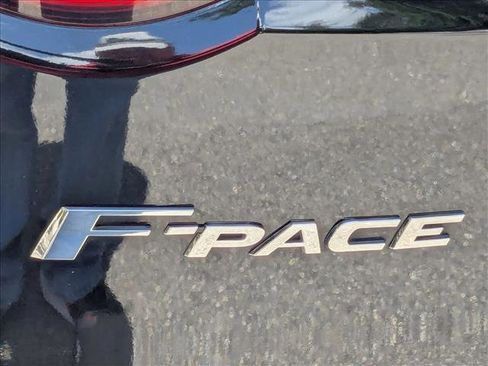Used 2020 Jaguar F-PACE R-Sport AWD/4WD image 17