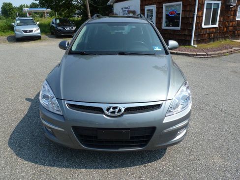 Used 2010 Hyundai Elantra SE FWD image 3