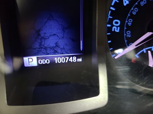 Used 2021 Toyota Tacoma SR5 w/ Technology Package AWD/4WD image 30