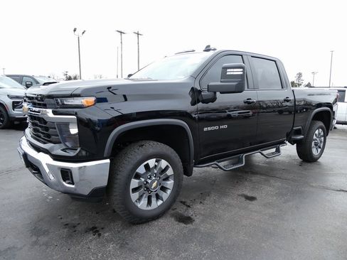 Certified 2024 Chevrolet Silverado 2500 LT w/ All Star Edition image 9