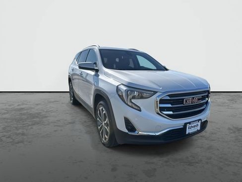 Used 2021 GMC Terrain SLT w/ Infotainment Package II image 2