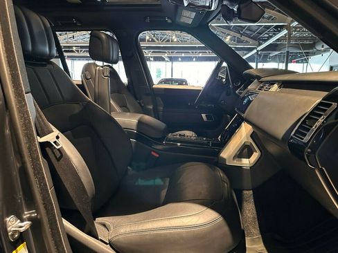 Used 2019 Land Rover Range Rover Supercharged AWD/4WD image 32