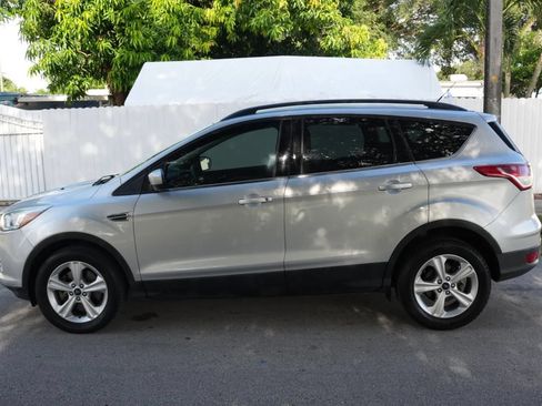 Used 2016 Ford Escape SE w/ SE Leather Comfort Package FWD image 7