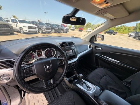Used 2020 Dodge Journey SE FWD image 14