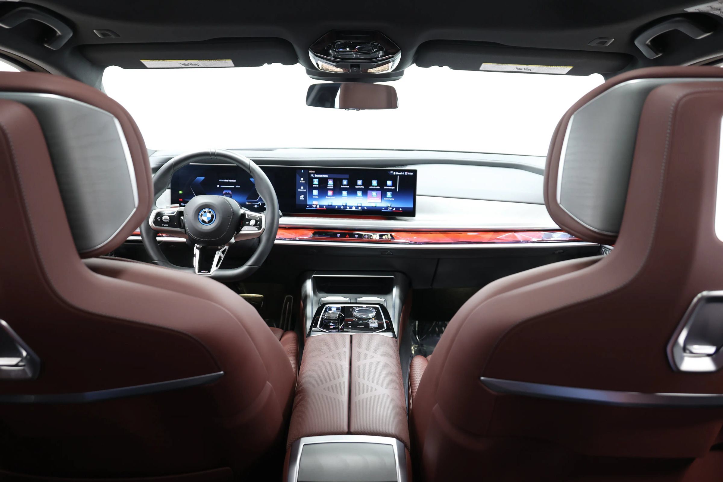 Used 2023 BMW i7 xDrive60 w/ Executive Package 2 AWD/4WD image 22
