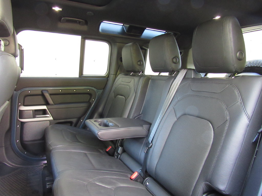 Used 2024 Land Rover Defender 110 S AWD/4WD image 15