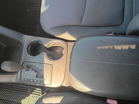 Used 2013 Kia Sorento LX w/ Convenience Pkg FWD image 25