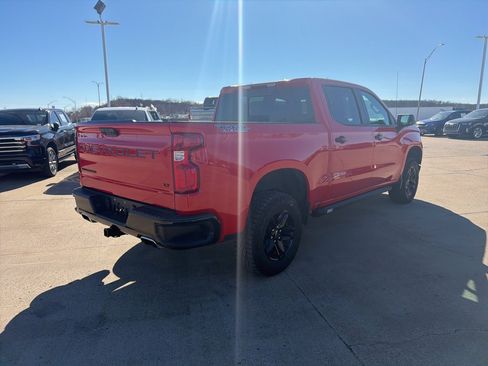Used 2024 Chevrolet Silverado 1500 LT Trail Boss w/ Convenience Package II image 5