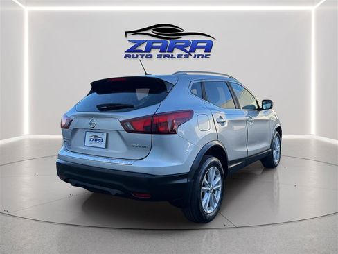Used 2017 Nissan Rogue Sport SV AWD/4WD image 7