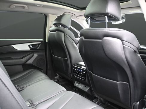 Certified 2024 Acura MDX SH-AWD image 18
