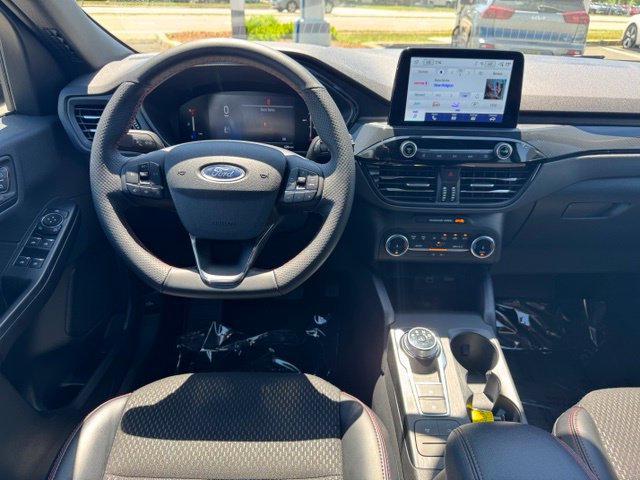 Used 2026 Ford Escape ST-Line AWD/4WD image 16