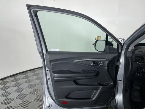 Used 2023 Honda Ridgeline RTL image 32