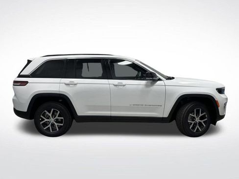 New 2025 Jeep Grand Cherokee Limited w/ Trailer Tow Package image 2