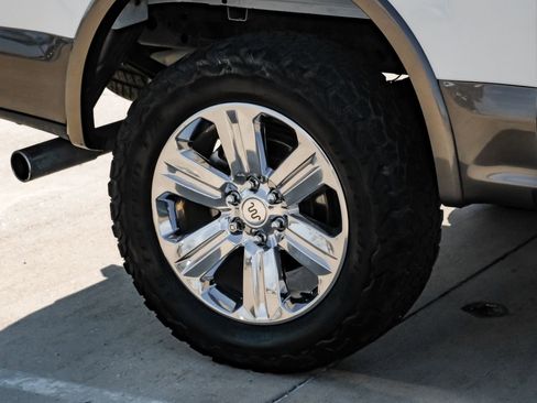 Used 2020 Ford F150 King Ranch w/ Equipment Group 601A Luxury AWD/4WD image 55