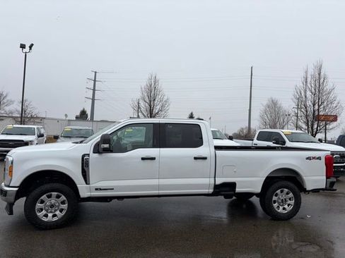 Used 2023 Ford F250 XLT image 2