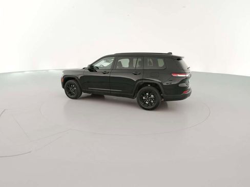 New 2025 Jeep Grand Cherokee L Laredo image 7