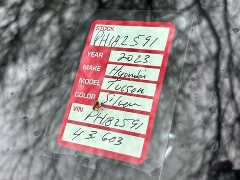 Used 2023 Hyundai Tucson Limited image 5