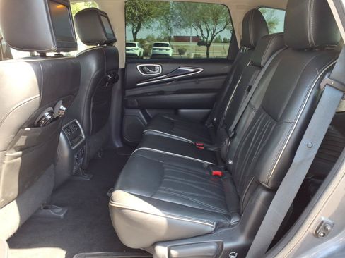Used 2017 INFINITI QX60 Luxe w/ Deluxe Technology Package AWD/4WD image 16