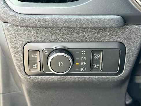 New 2024 Ford Escape SE w/ PHEV Premium Package image 25