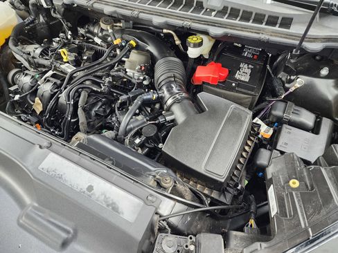 Used 2024 Ford Edge SEL image 18