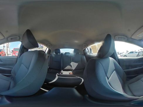 Used 2024 Toyota Prius LE FWD image 40