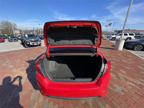 Used 2016 Honda Civic Touring image 31