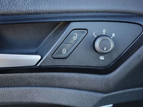 Used 2015 Volkswagen GTI SE w/ Lighting Package (SEL) image 33