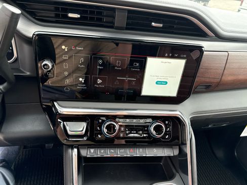 New 2026 GMC Sierra 2500 Denali Ultimate AWD/4WD image 18