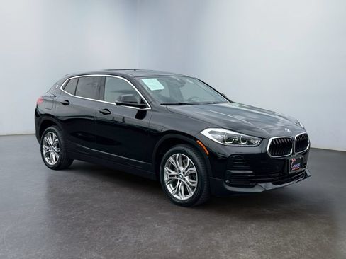 Used 2022 BMW X2 xDrive28i w/ Convenience Package AWD/4WD image 3