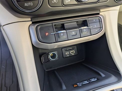 Certified 2023 GMC Acadia Denali w/ Denali Ultimate Package image 12