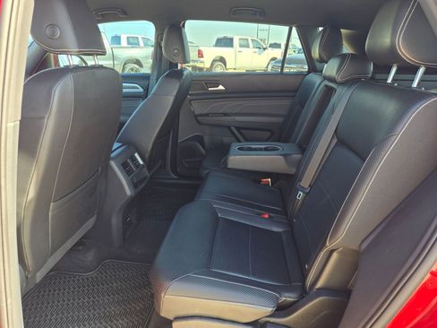 Used 2023 Volkswagen Atlas Cross Sport SE w/ Black Wheel Package FWD image 13