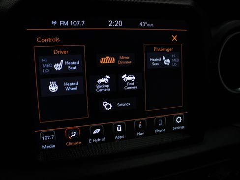 Used 2022 Jeep Wrangler Unlimited Sahara w/ Cold Weather Group image 28