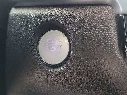 Used 2024 Kia Sorento SX AWD/4WD image 24