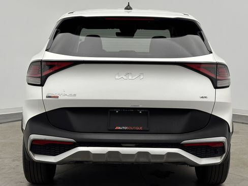 Used 2024 Kia Sportage LX image 6