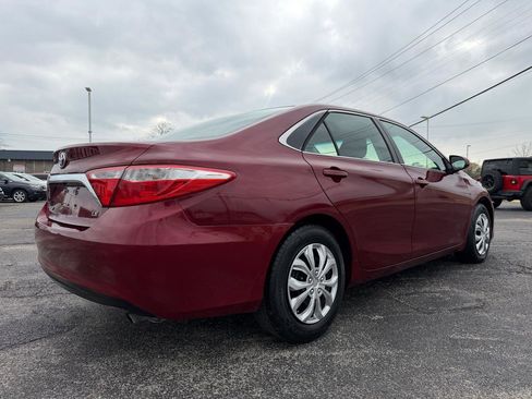 Used 2016 Toyota Camry LE image 5
