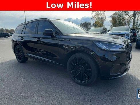 Used 2025 Lincoln Aviator Black Label image 2