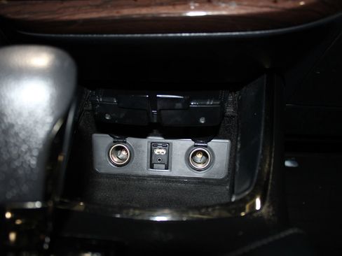 Used 2013 Toyota Avalon XLE FWD image 18