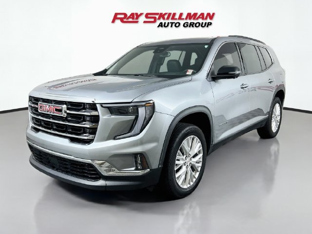 Used 2024 GMC Acadia Elevation w/ Luxury Package FWD image 3